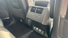 Land Rover Discovery 3.0 D300 Dynamic SE 5dr Auto Diesel Station Wagon